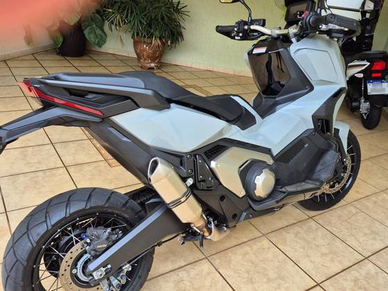 HONDA X-ADV 